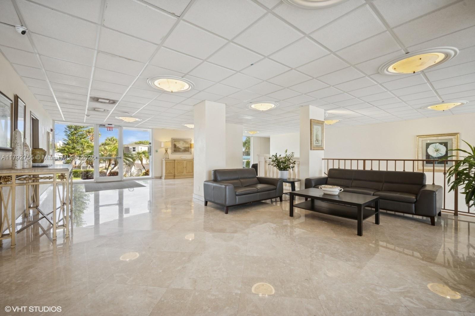 2701 N Ocean Blvd # 17E