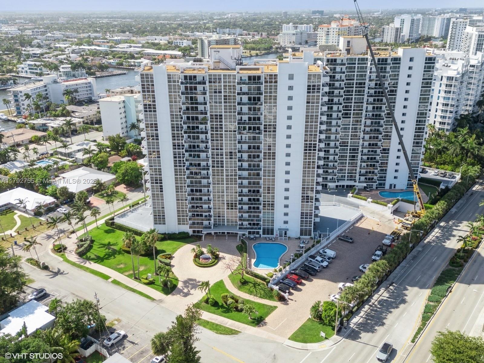 2701 N Ocean Blvd # 17E