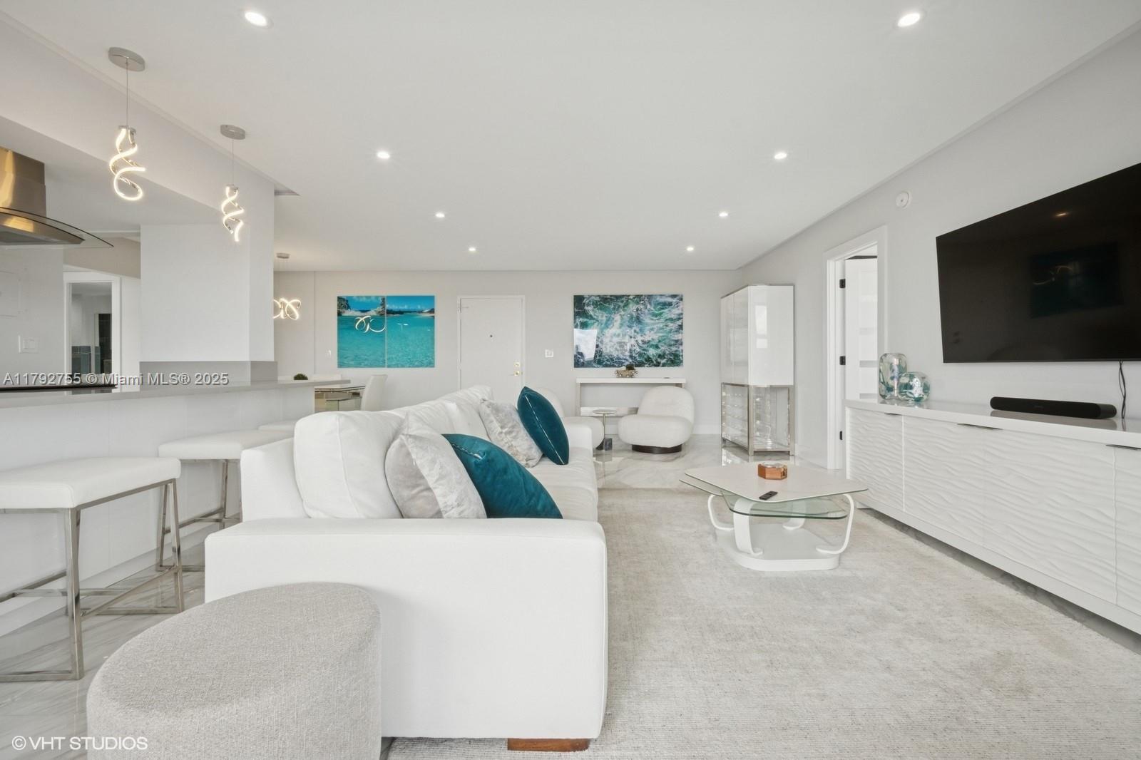 2701 N Ocean Blvd # 17E
