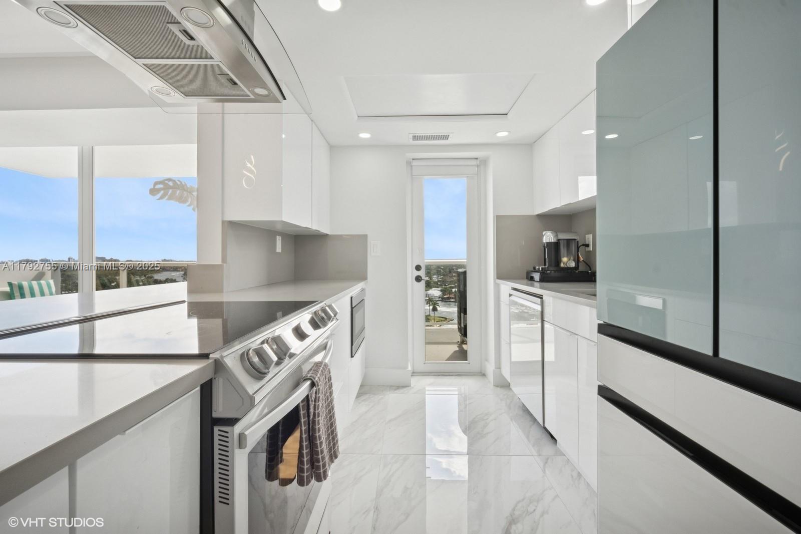2701 N Ocean Blvd # 17E
