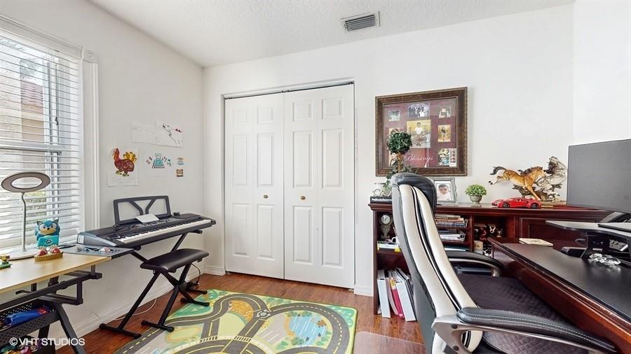 3552 Miramontes Cir