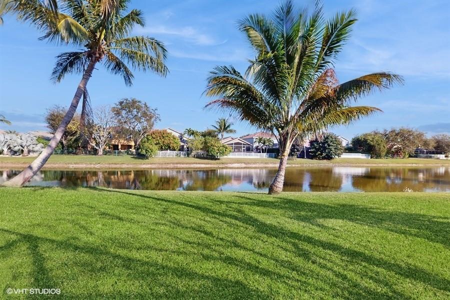 3552 Miramontes Cir