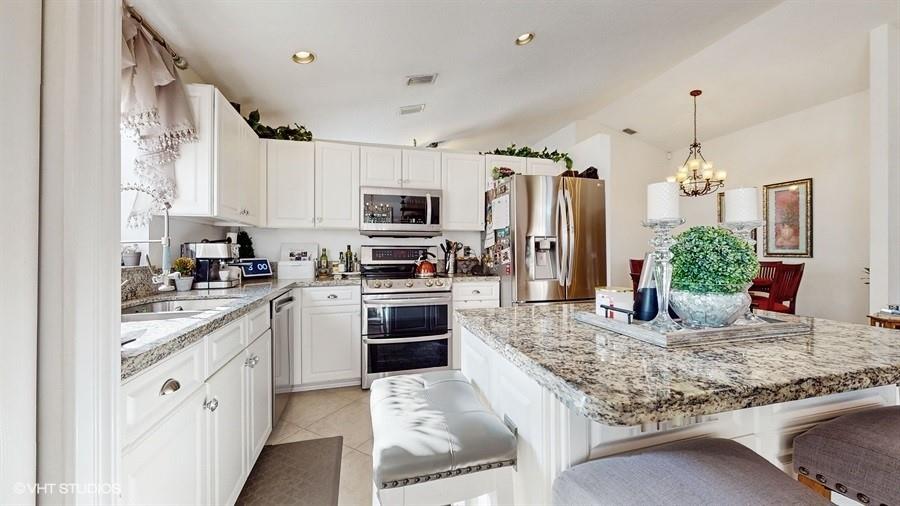 3552 Miramontes Cir