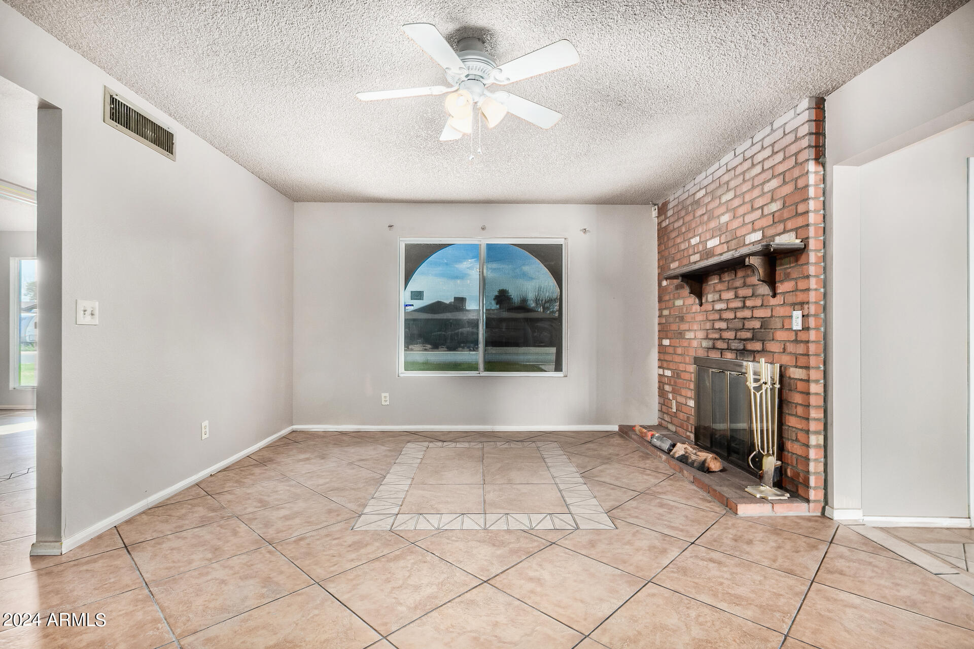 700 W GAIL Drive