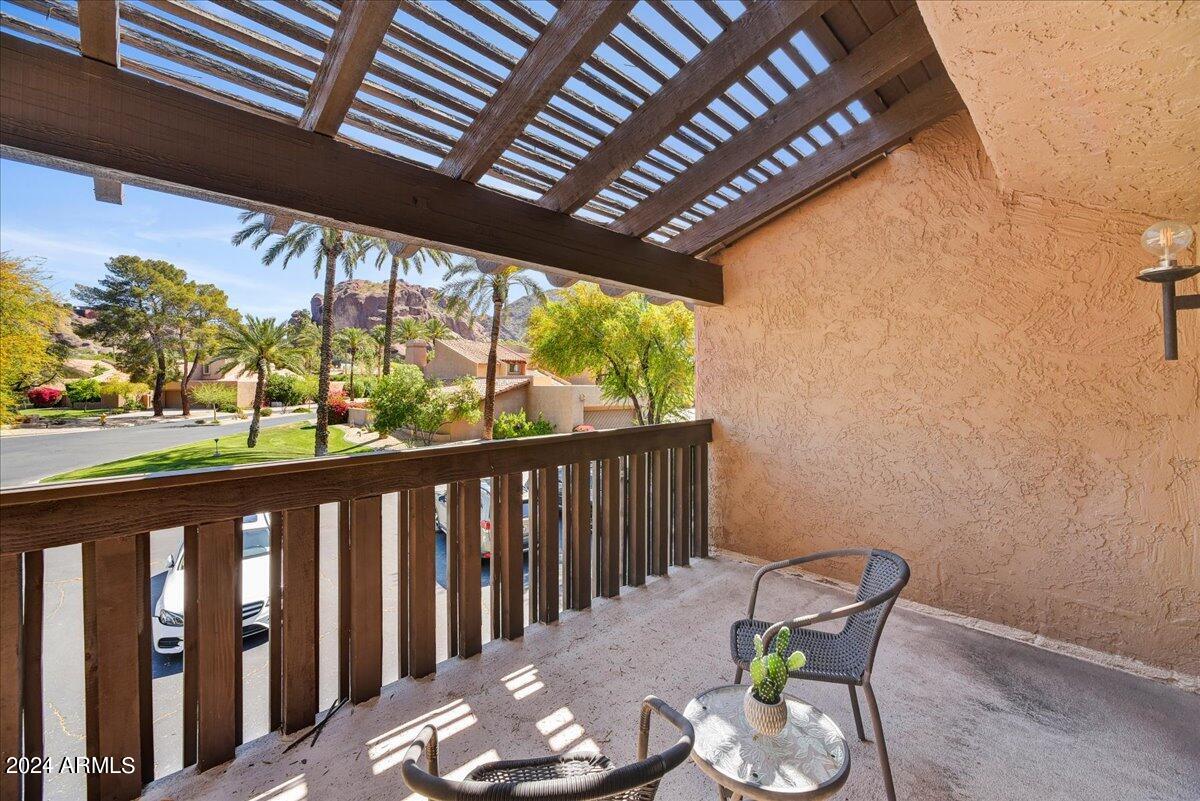 4438 E CAMELBACK Road # 154