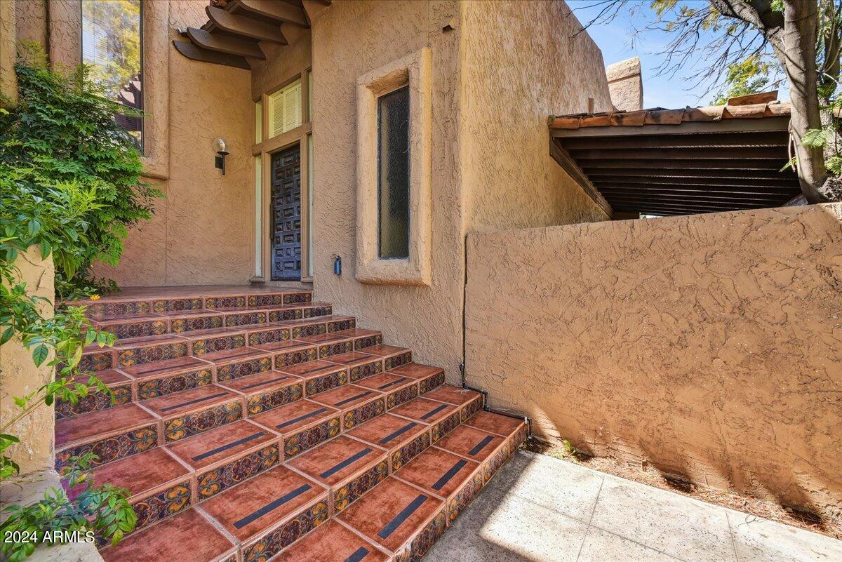 4438 E CAMELBACK Road # 154