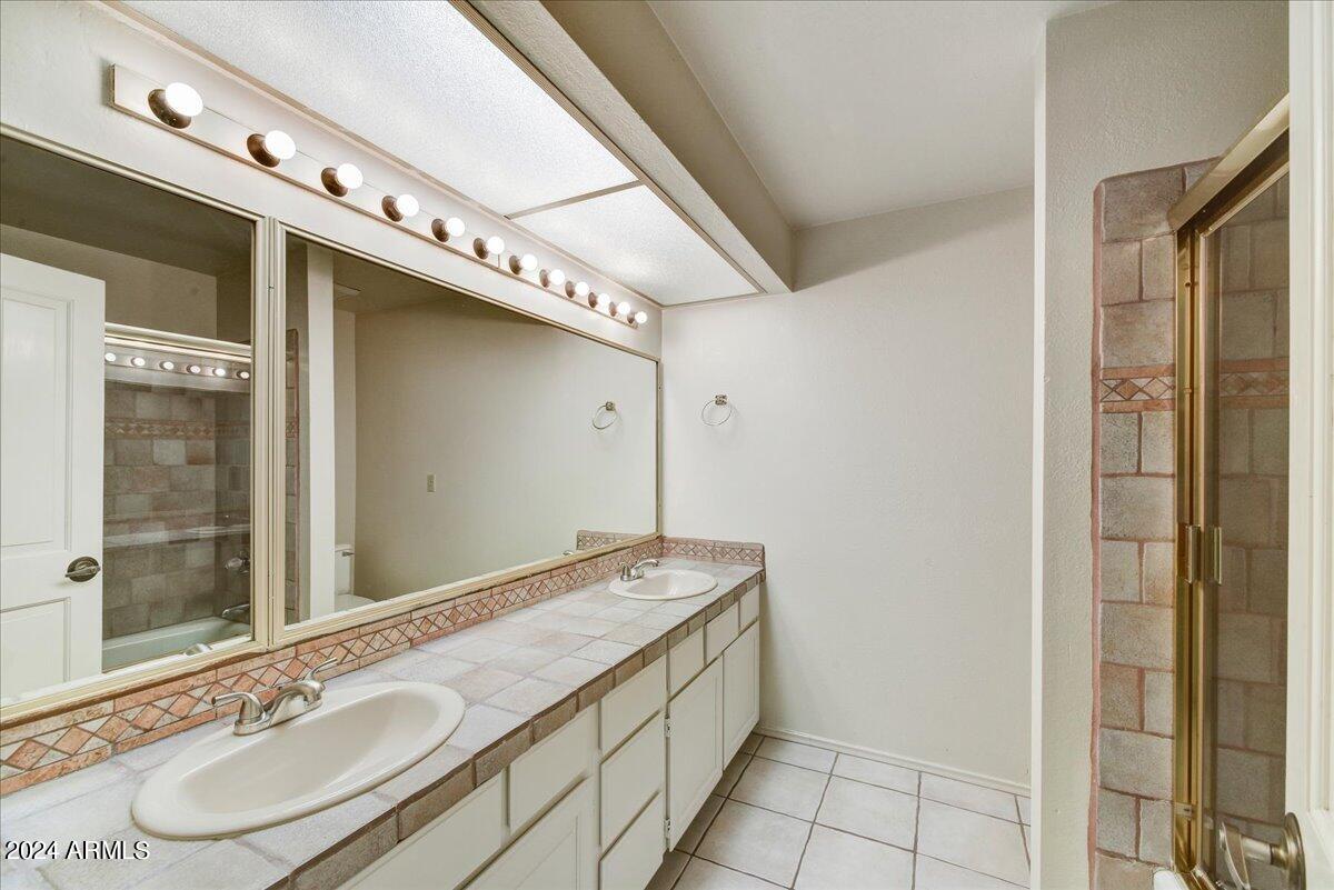 4438 E CAMELBACK Road # 154