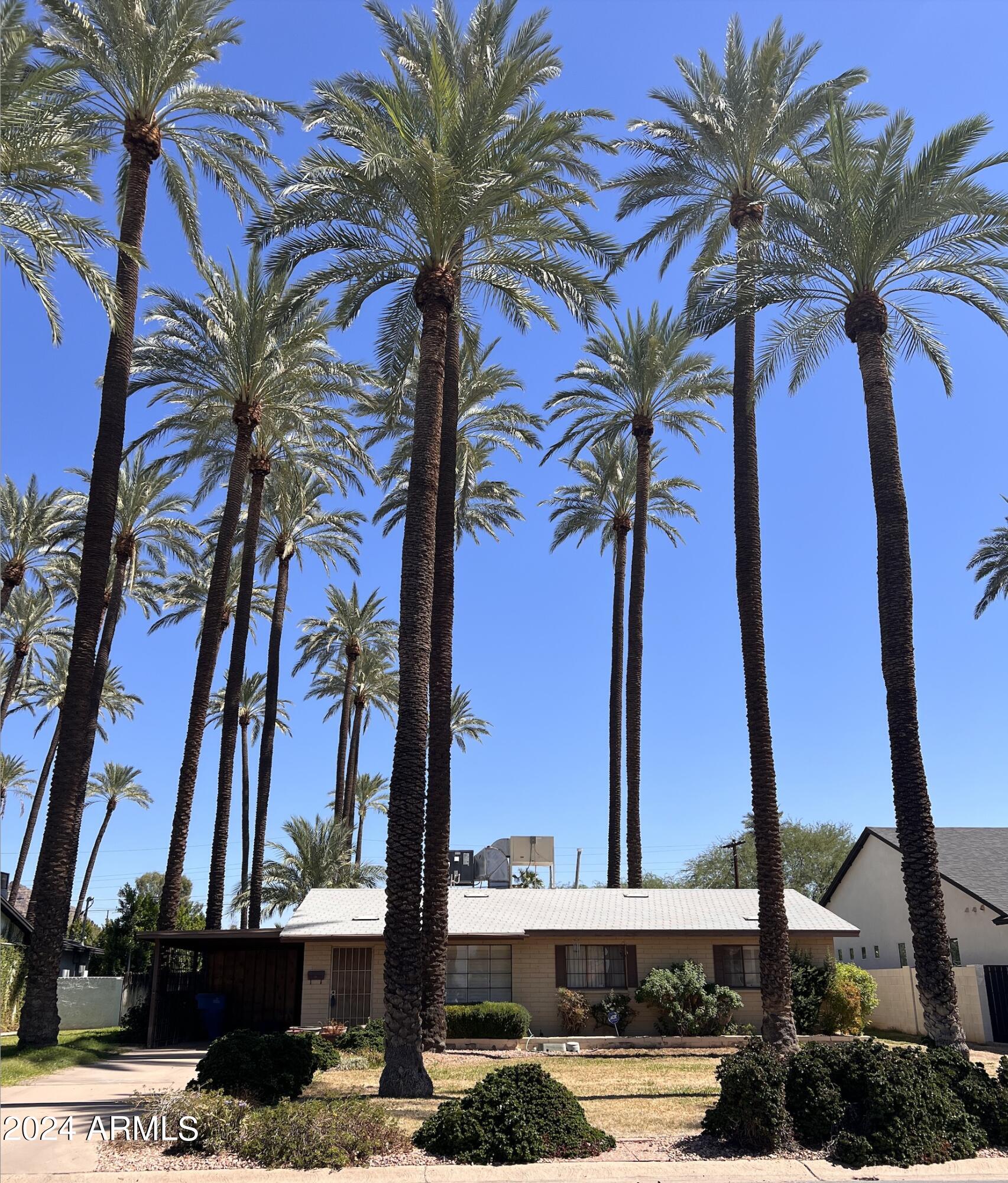 4419 N 43RD Place