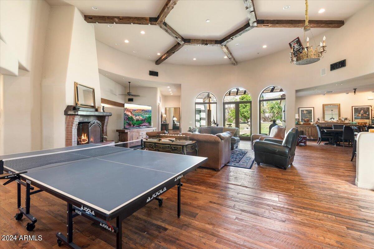 4634 E Calle Del Norte --