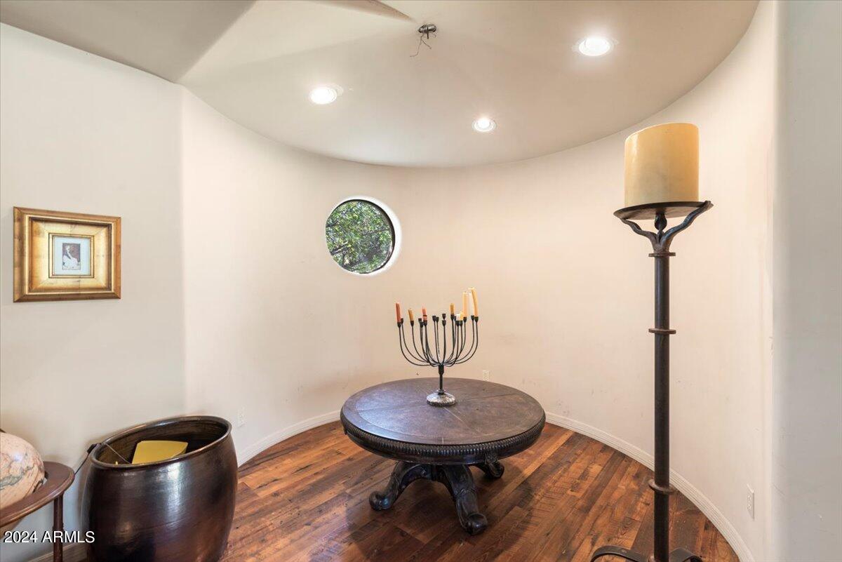 4634 E Calle Del Norte --