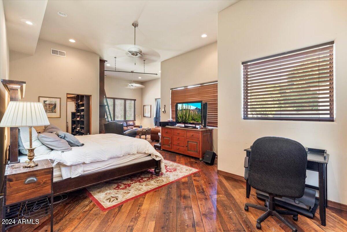 4634 E Calle Del Norte --