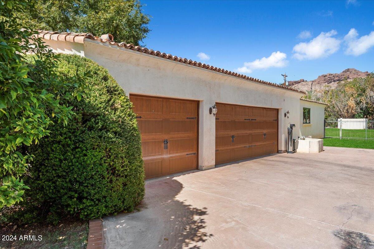 4634 E Calle Del Norte --