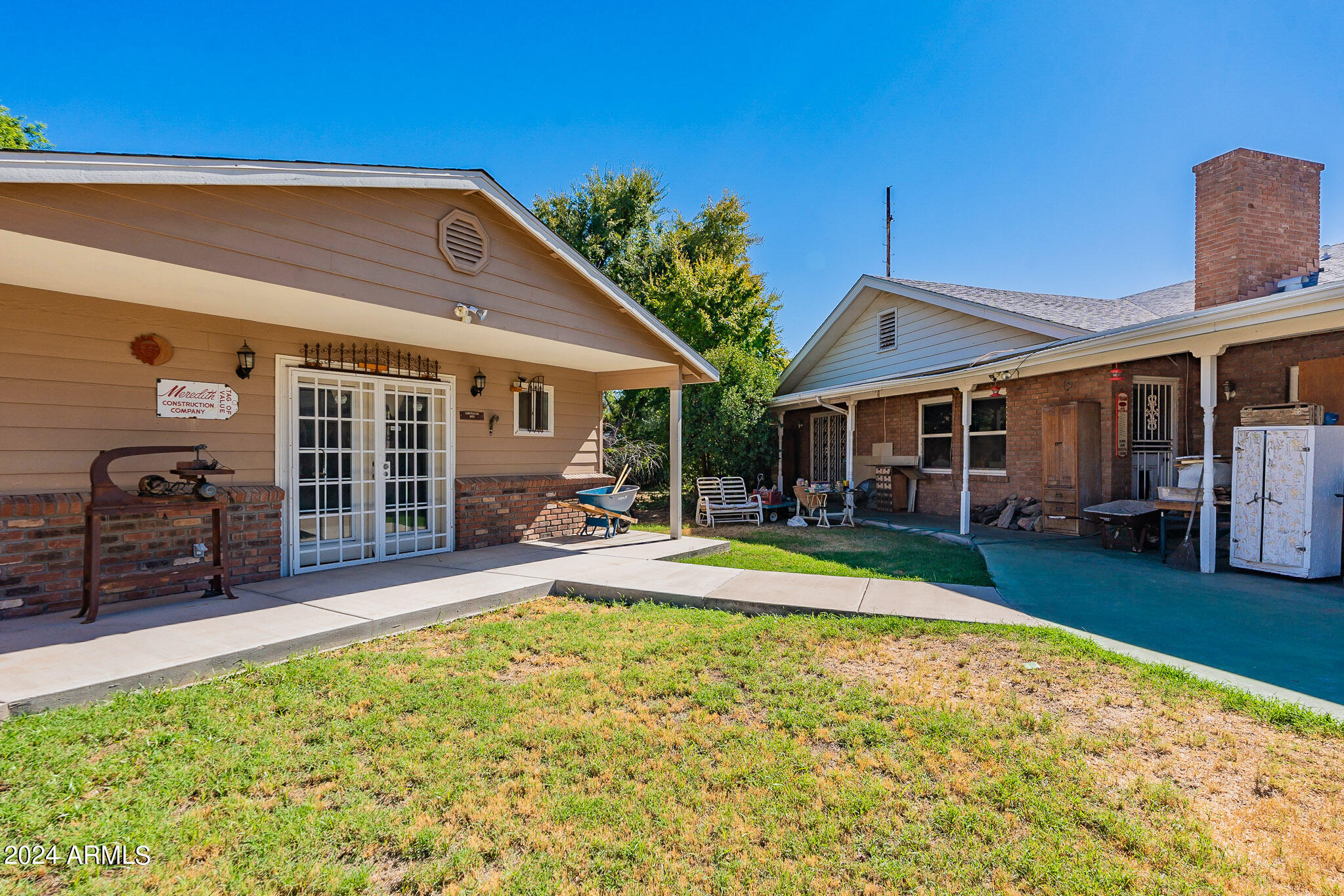 4738 E OSBORN Road