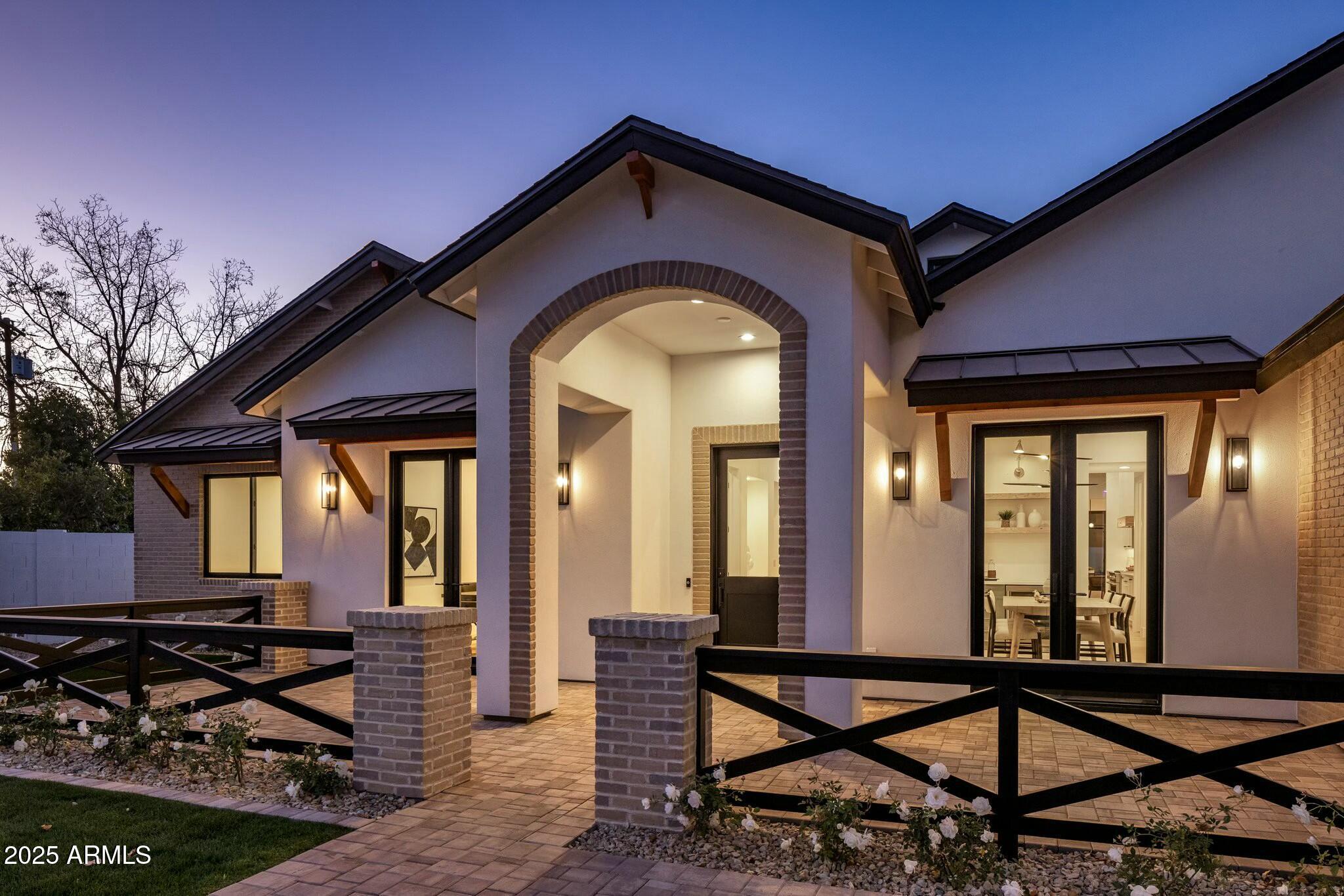 3610 N 40TH Place