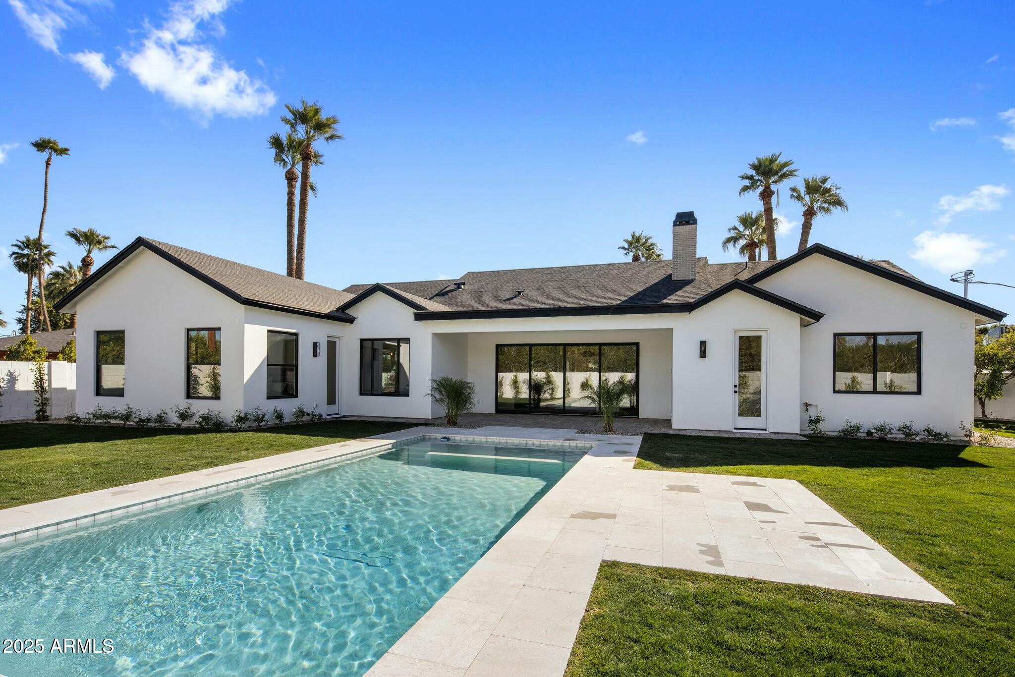 3610 N 40TH Place