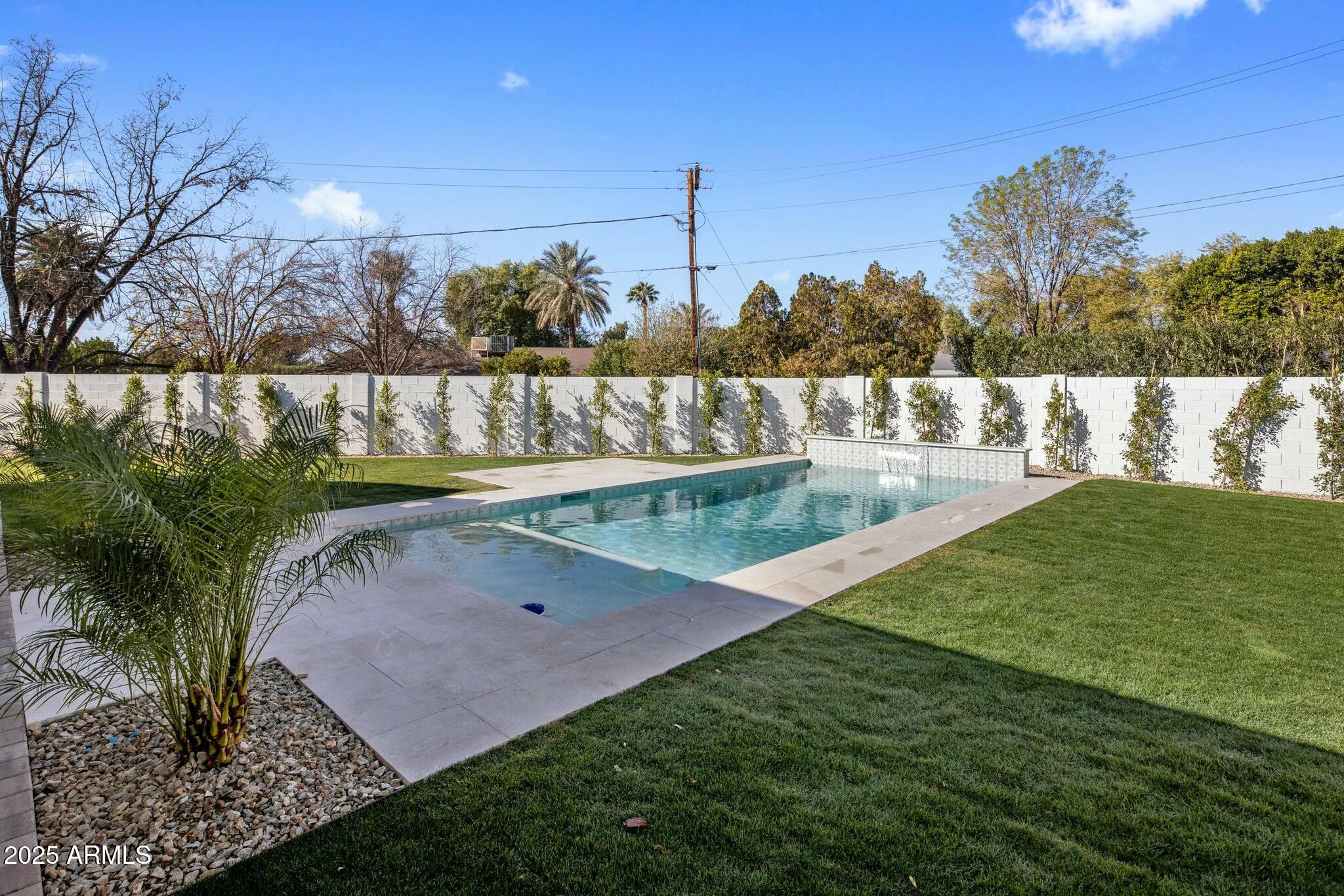 3610 N 40TH Place