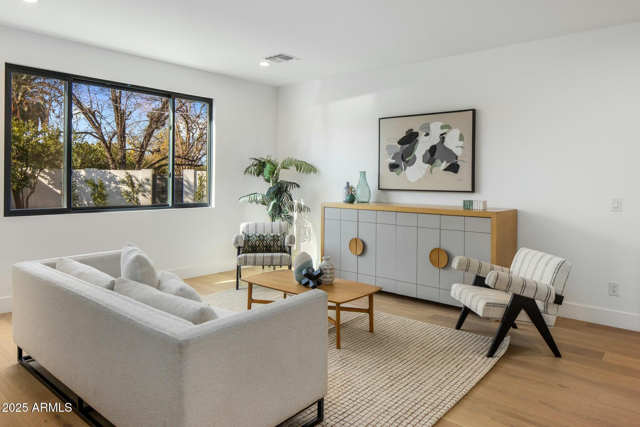 3610 N 40TH Place