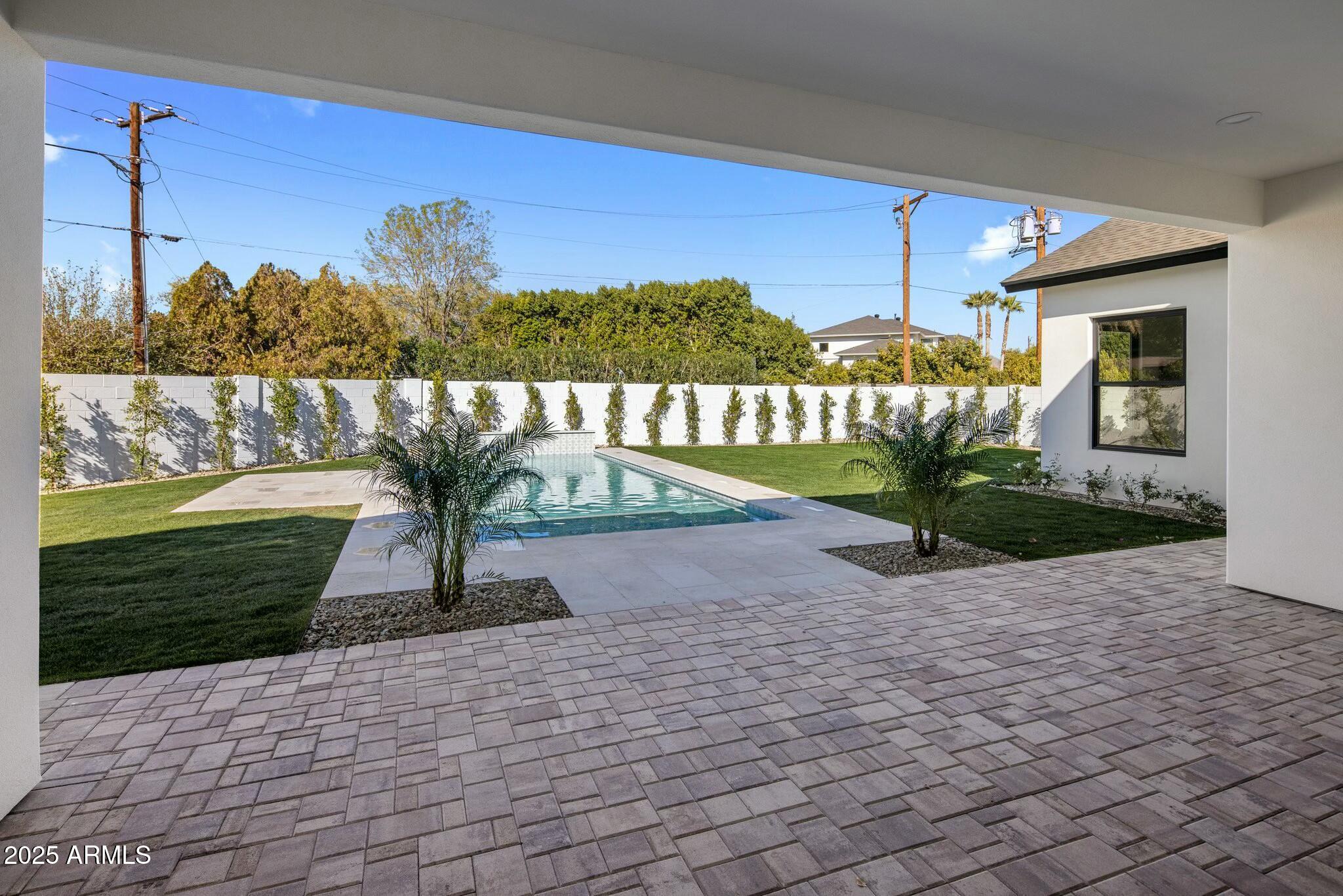 3610 N 40TH Place