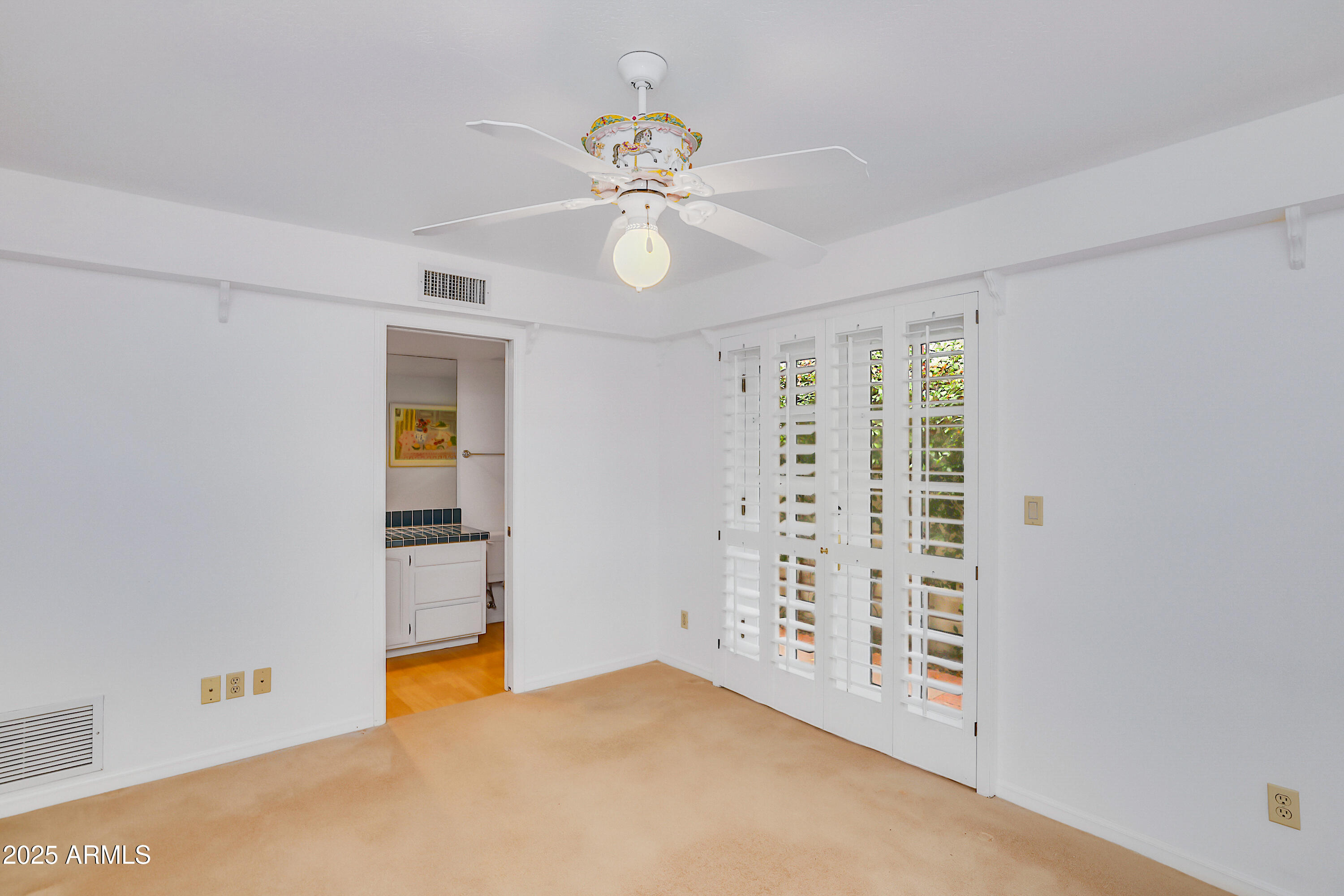 211 W KALER Drive