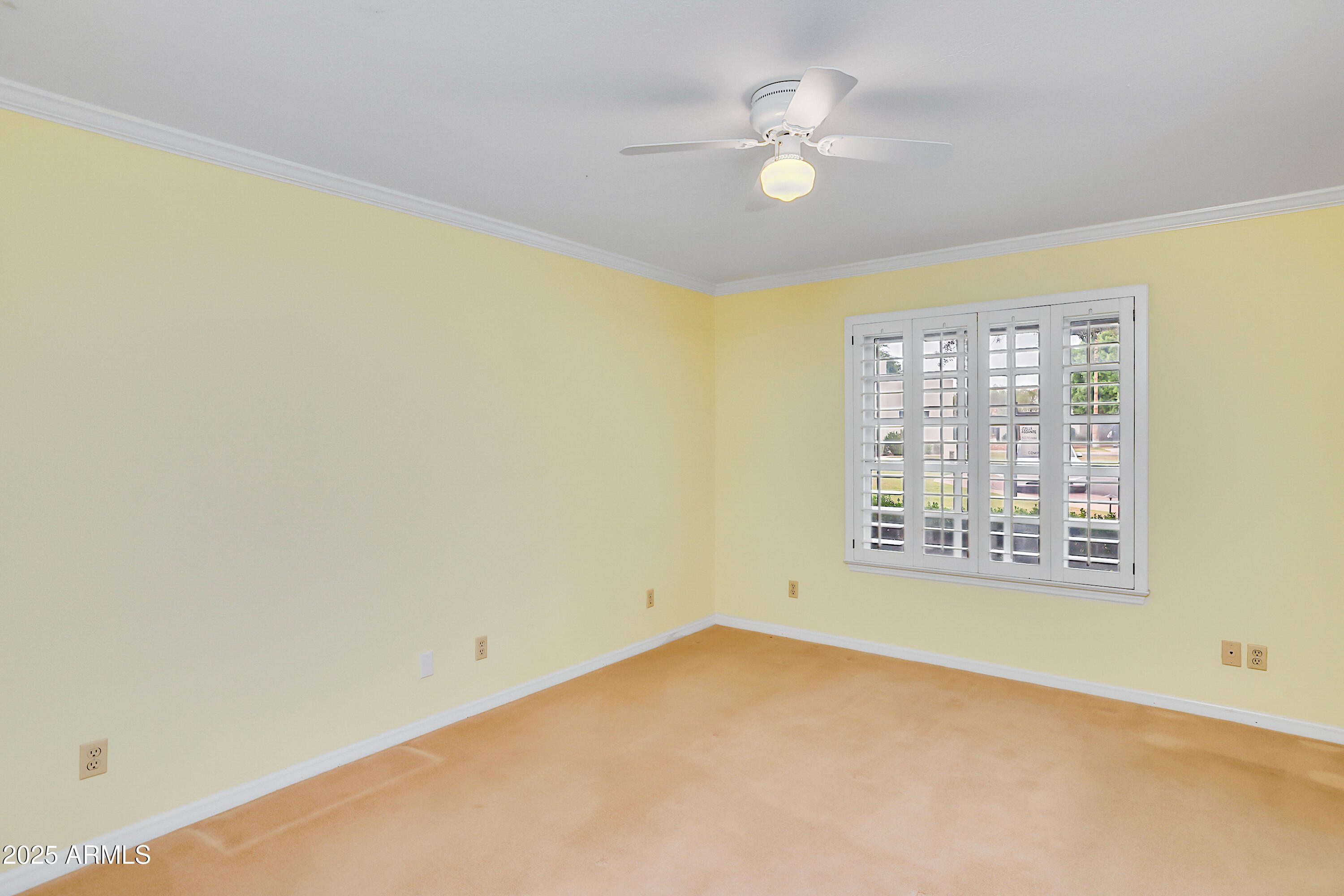 211 W KALER Drive