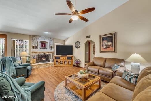 5428 E CLAIRE Drive E