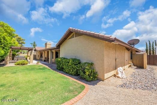 5428 E CLAIRE Drive E