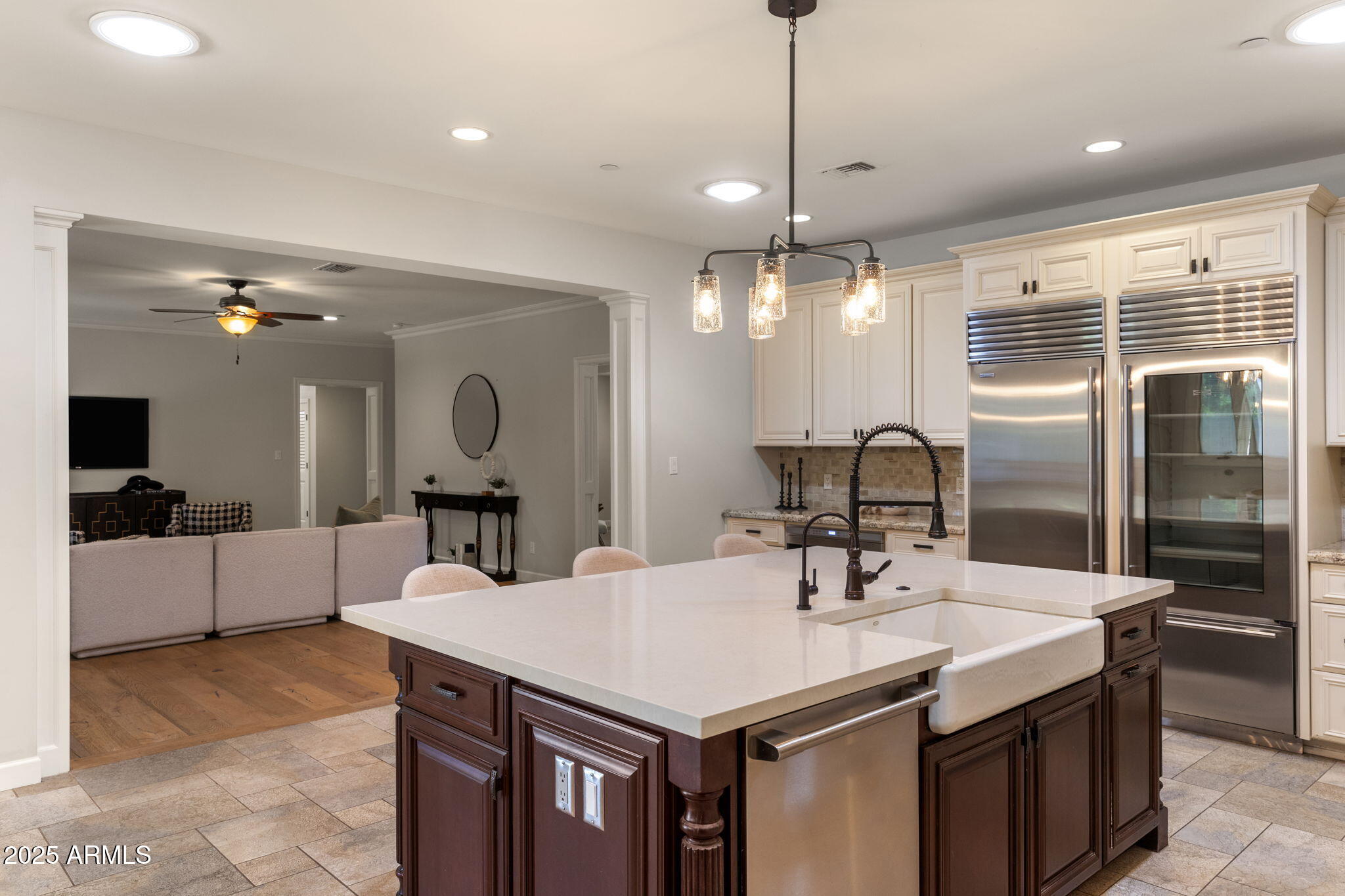 325 W PALO VERDE Drive