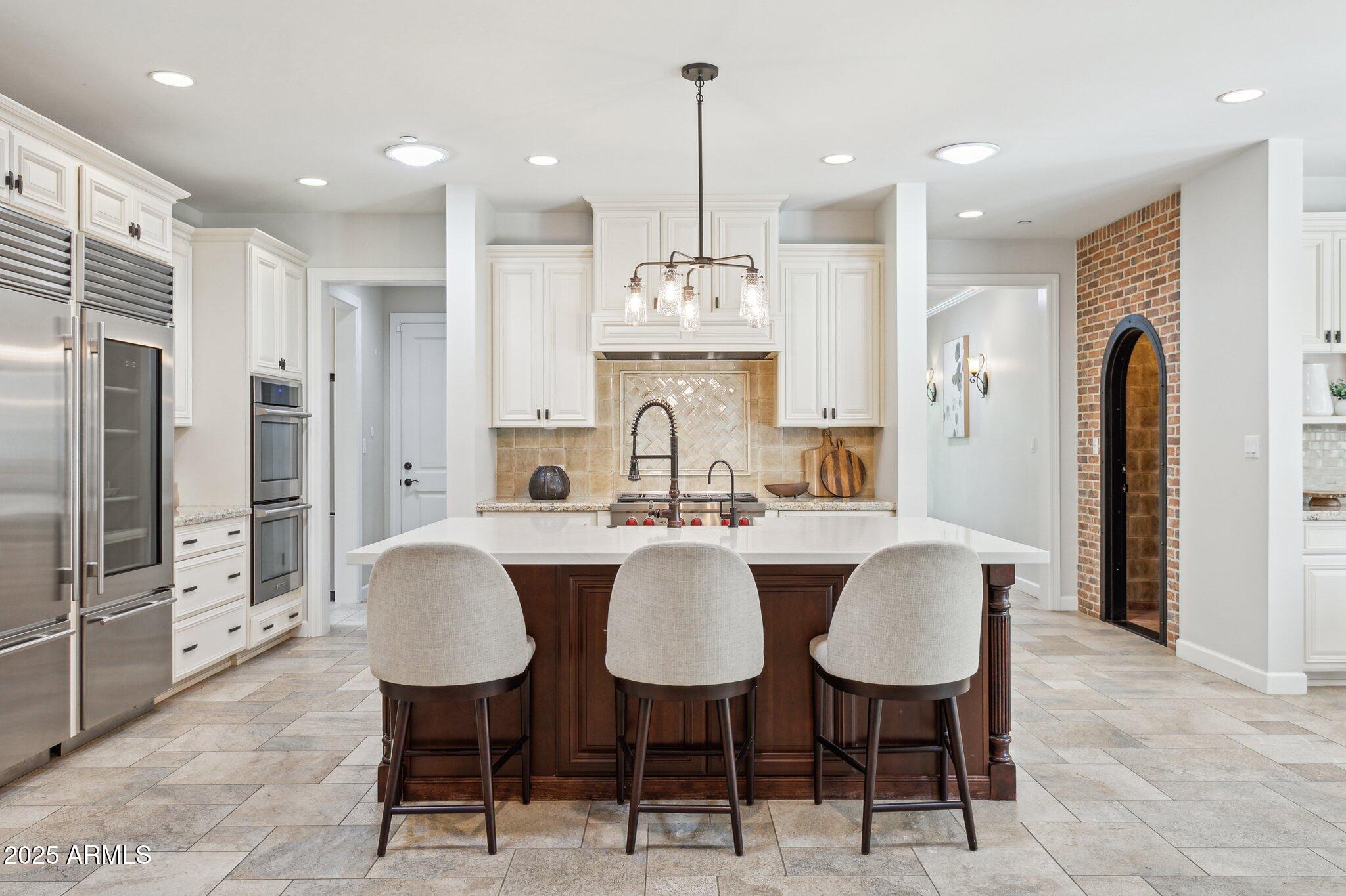 325 W PALO VERDE Drive