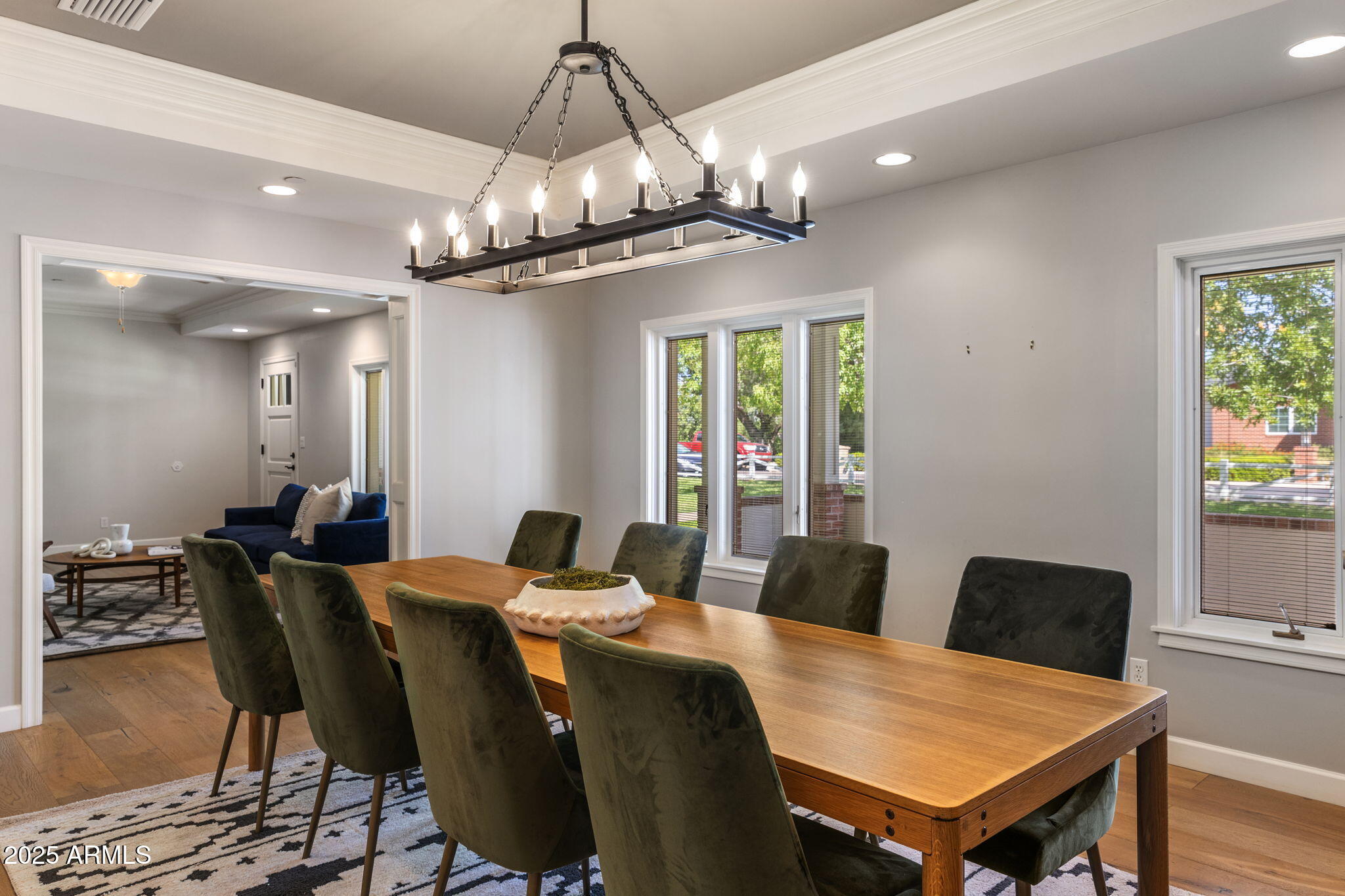 325 W PALO VERDE Drive