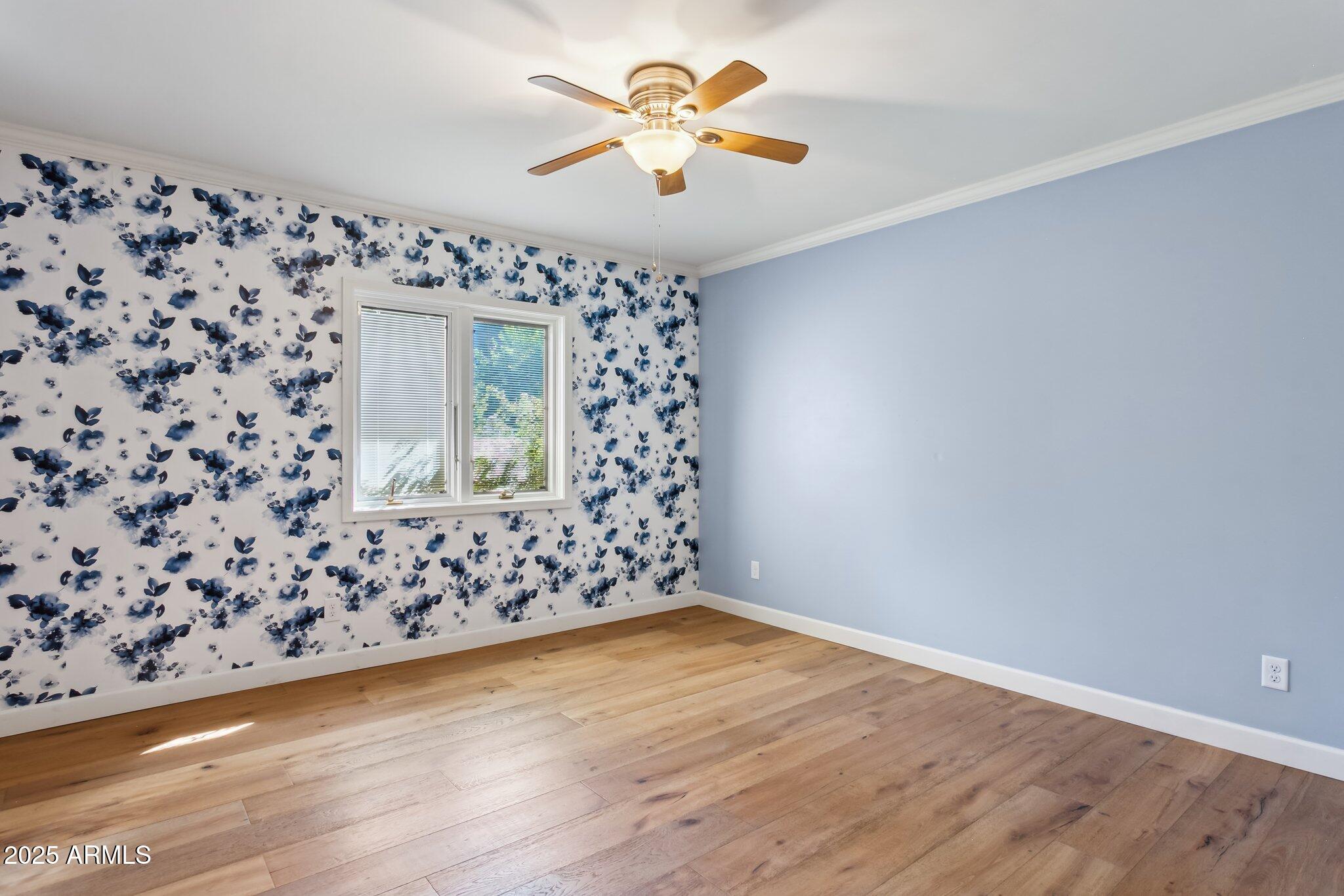 325 W PALO VERDE Drive