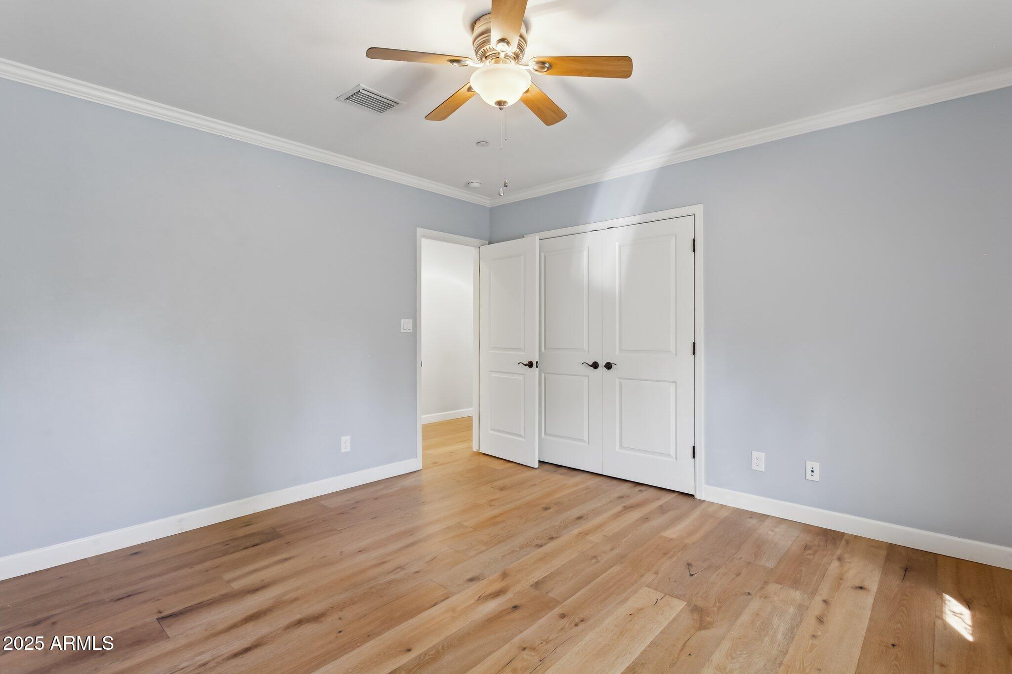 325 W PALO VERDE Drive