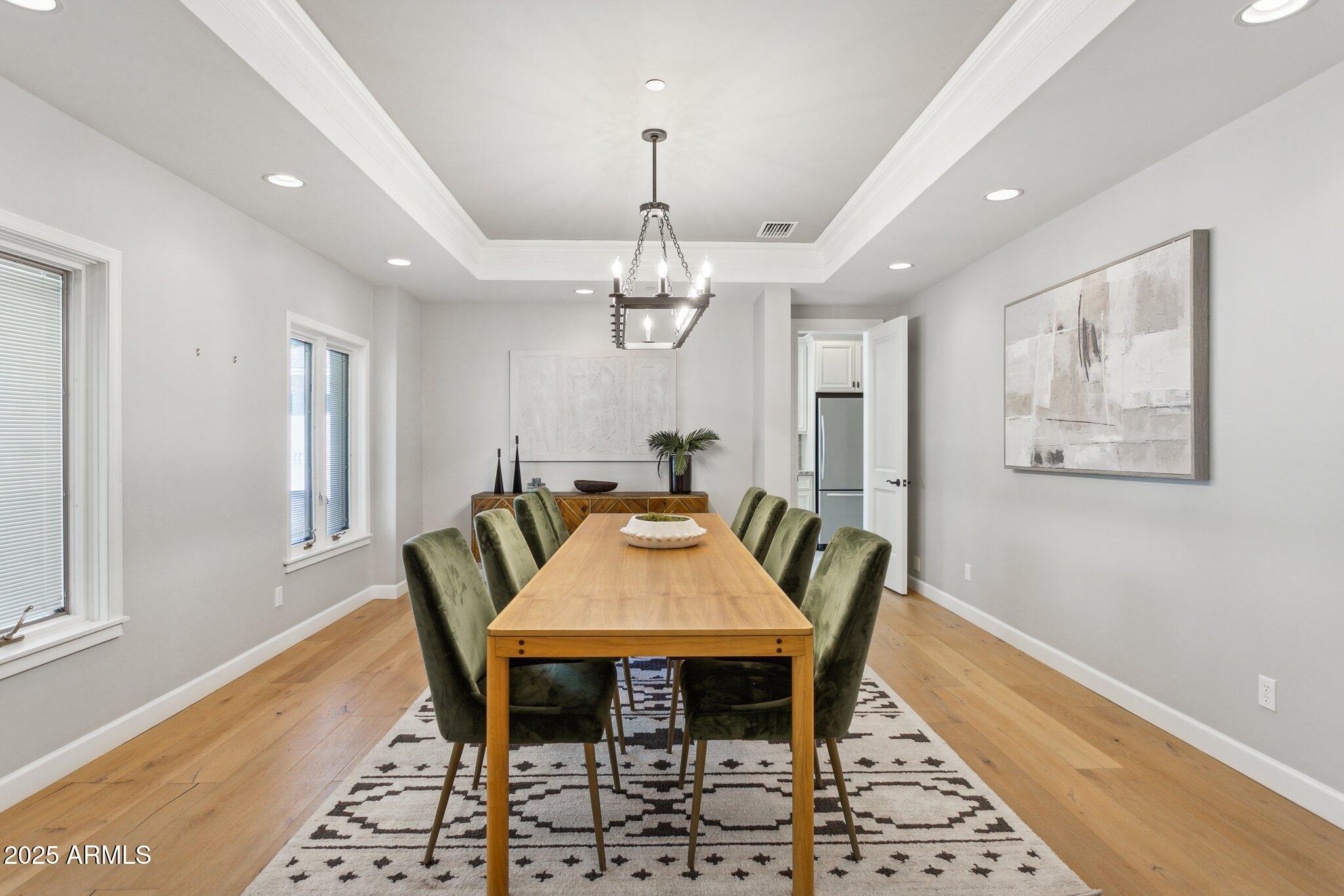 325 W PALO VERDE Drive