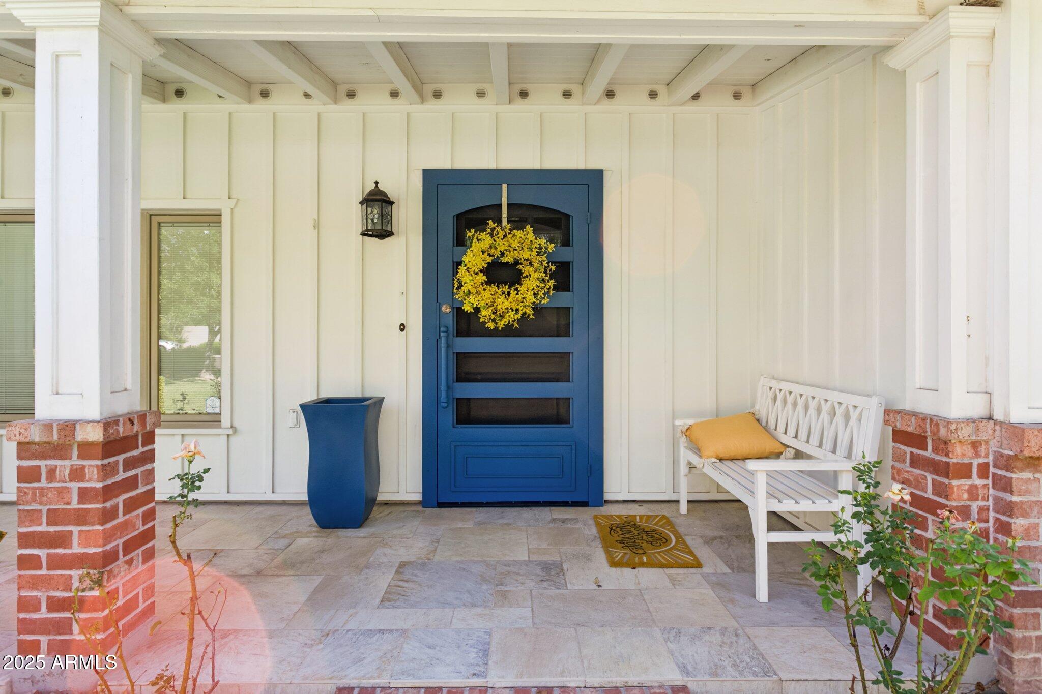 325 W PALO VERDE Drive