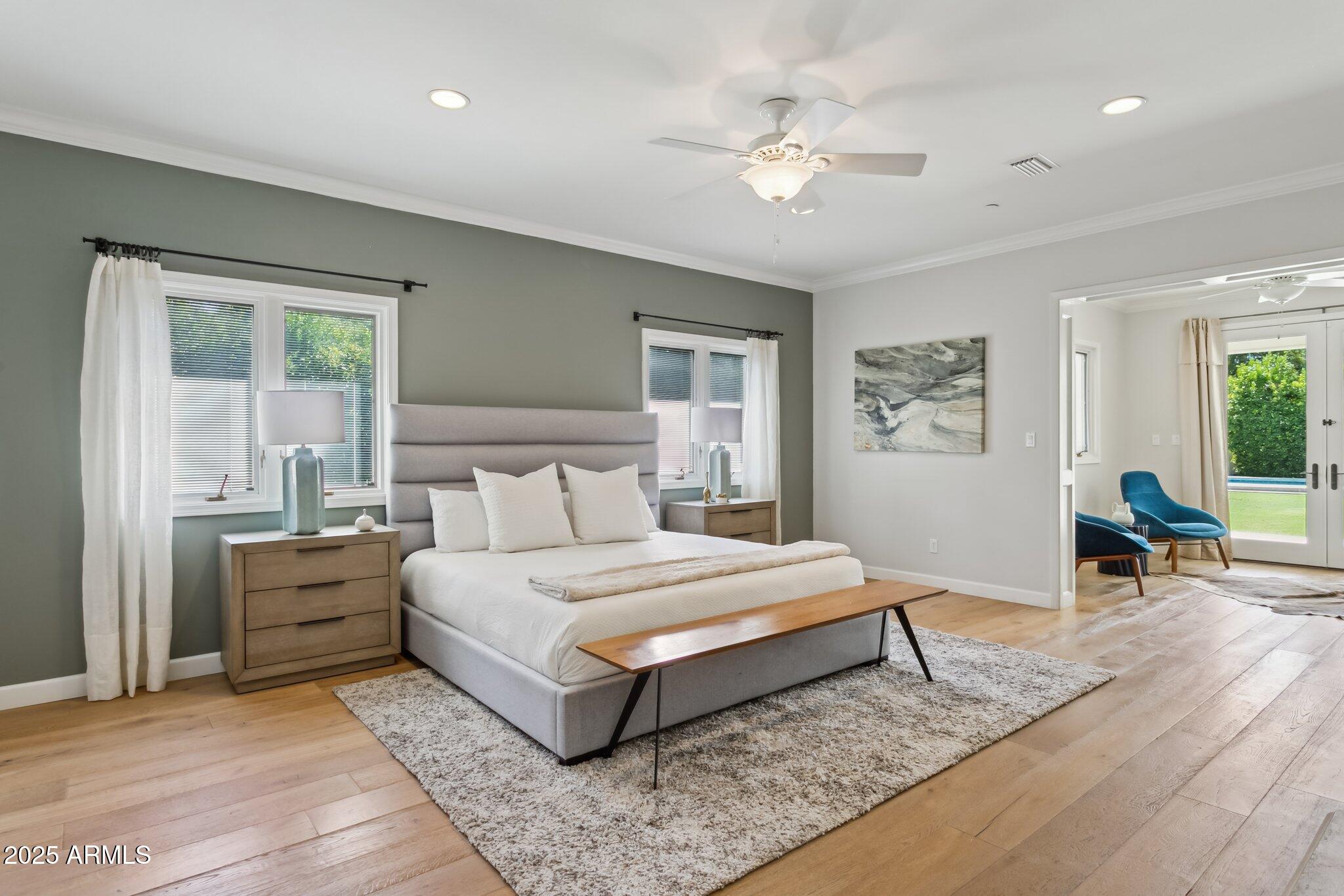 325 W PALO VERDE Drive