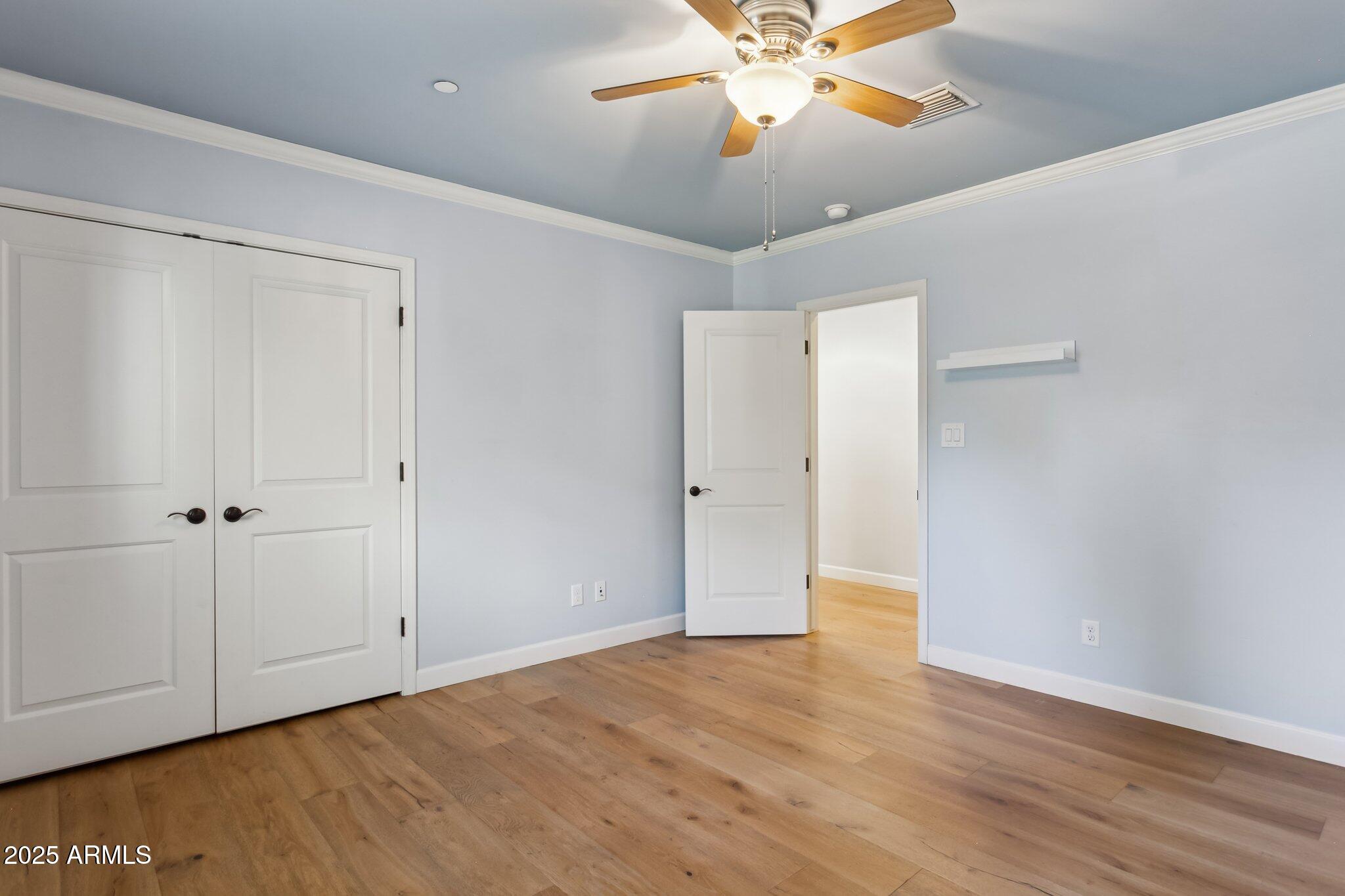 325 W PALO VERDE Drive