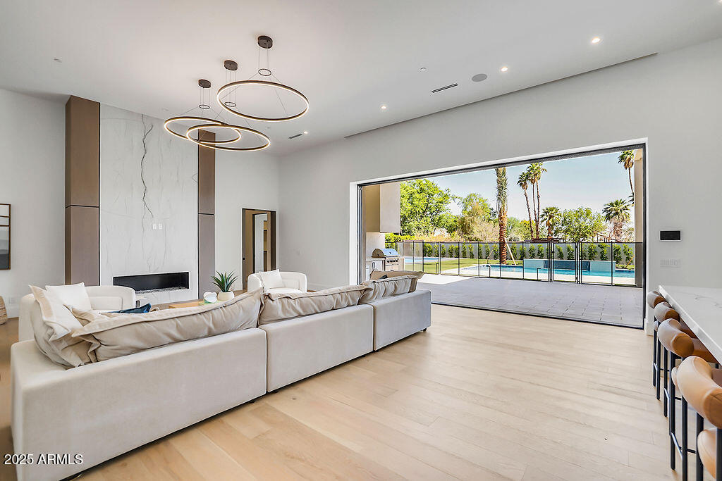 6303 E VIA ESTRELLA Avenue
