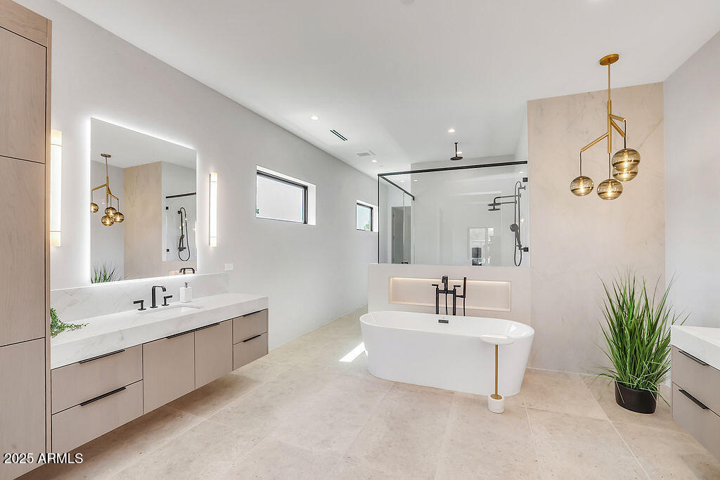 6303 E VIA ESTRELLA Avenue