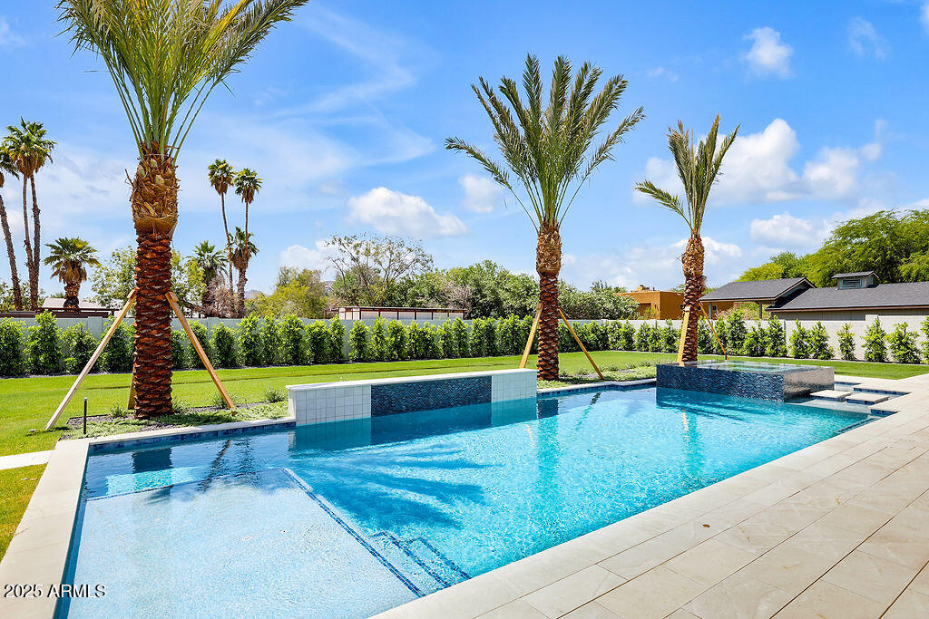 6303 E VIA ESTRELLA Avenue