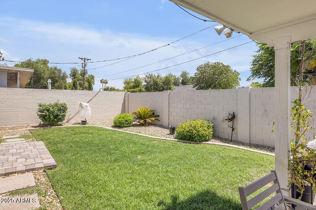 4215 E FLOWER Street