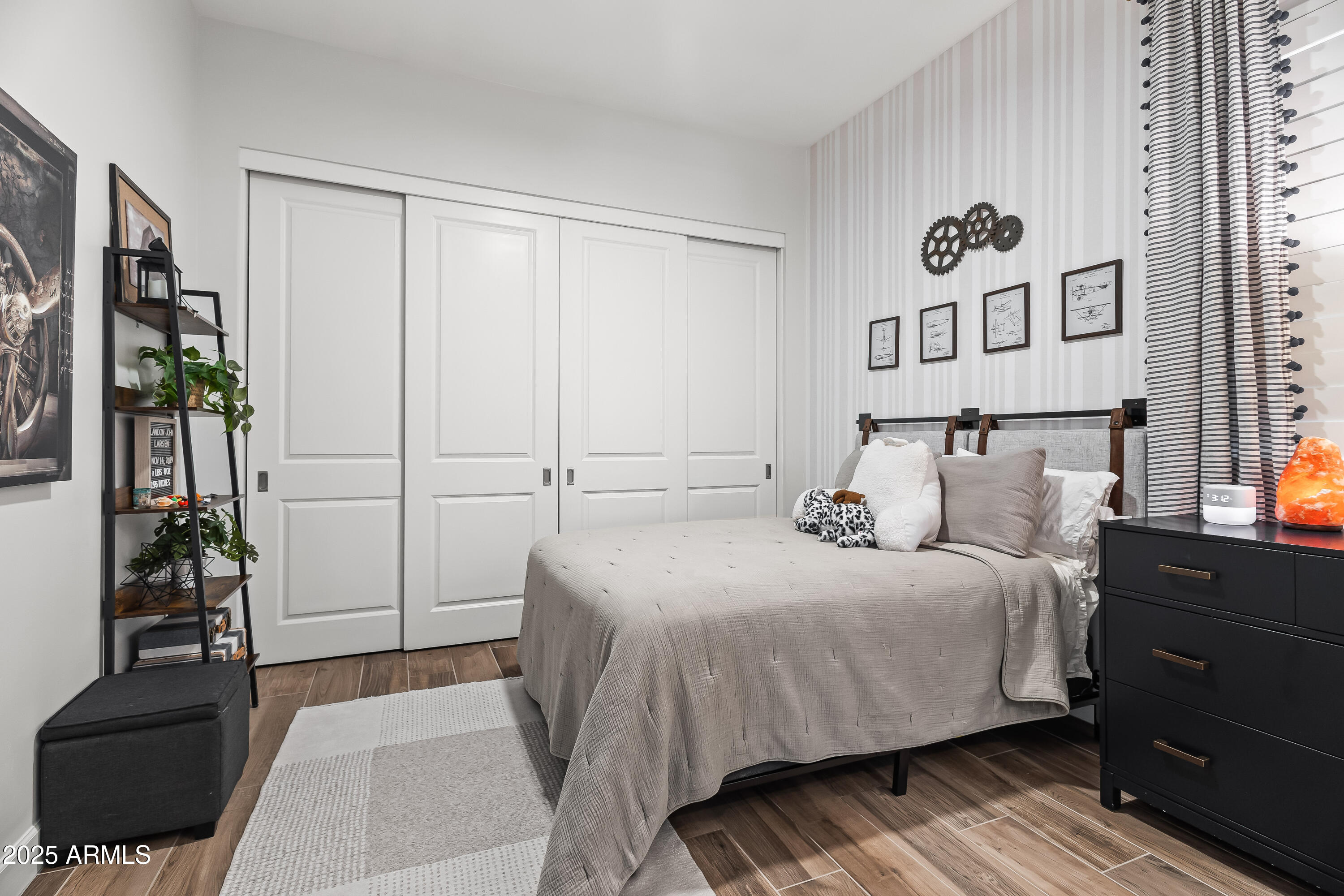 3838 E CRITTENDEN Lane, Phoenix