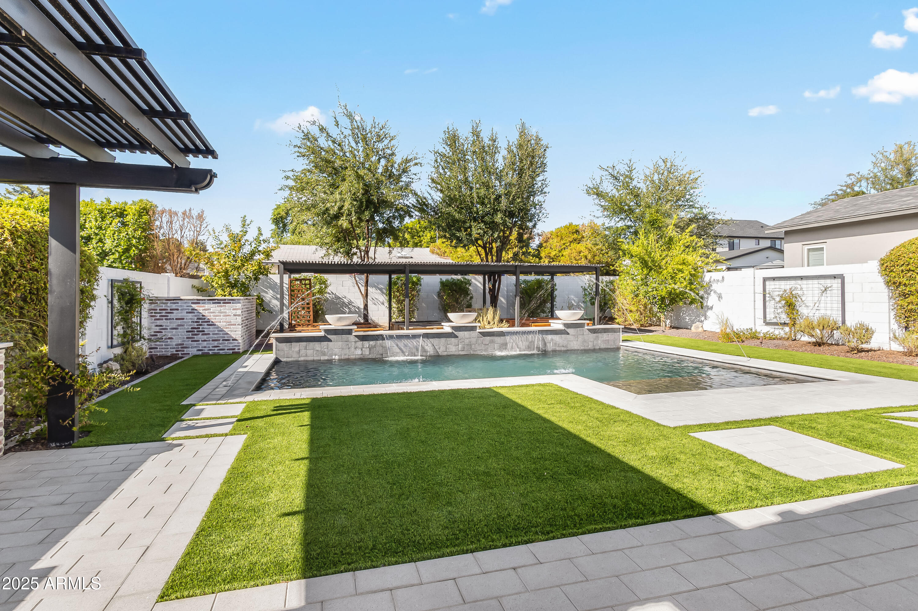 3838 E CRITTENDEN Lane, Phoenix