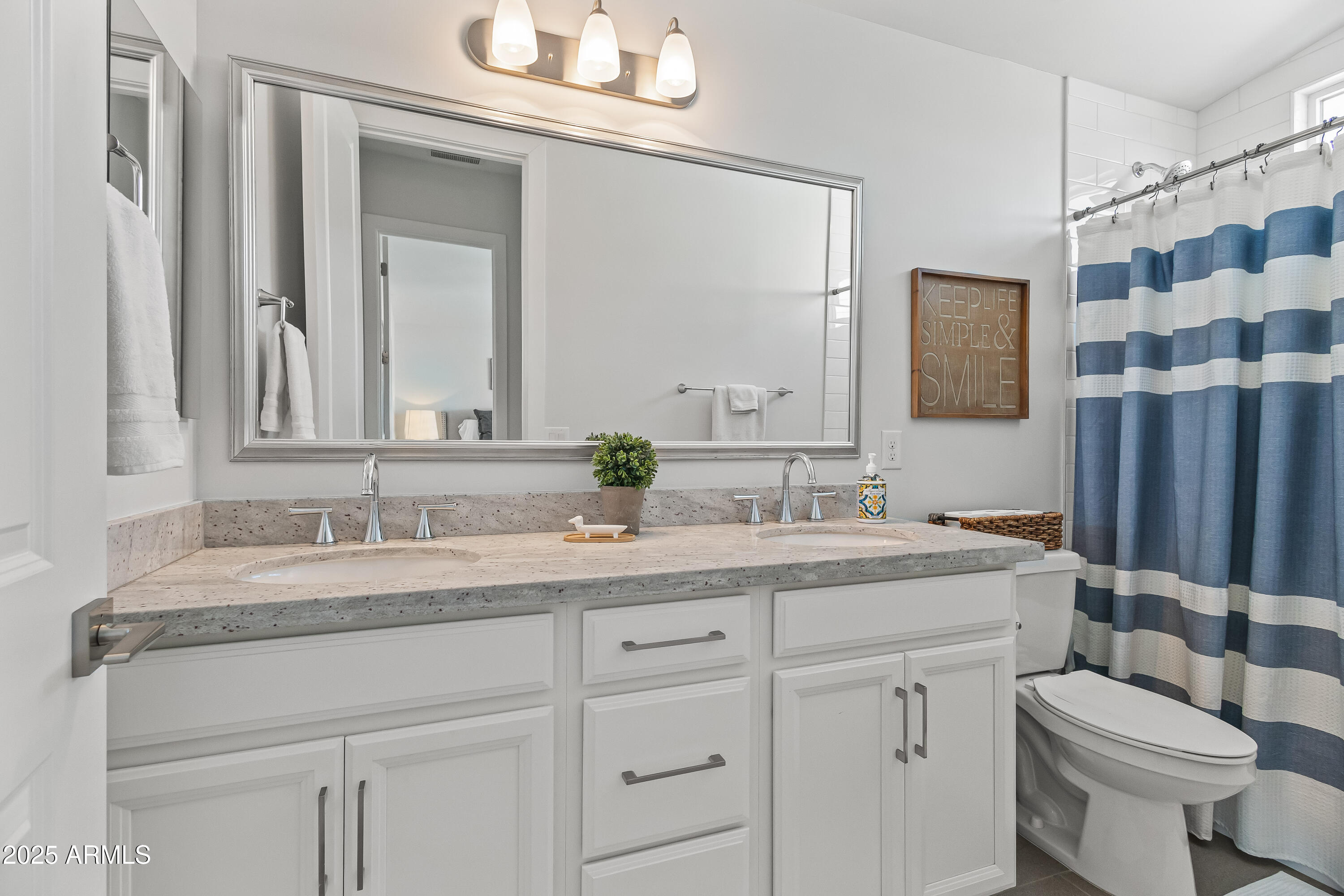 3838 E CRITTENDEN Lane, Phoenix