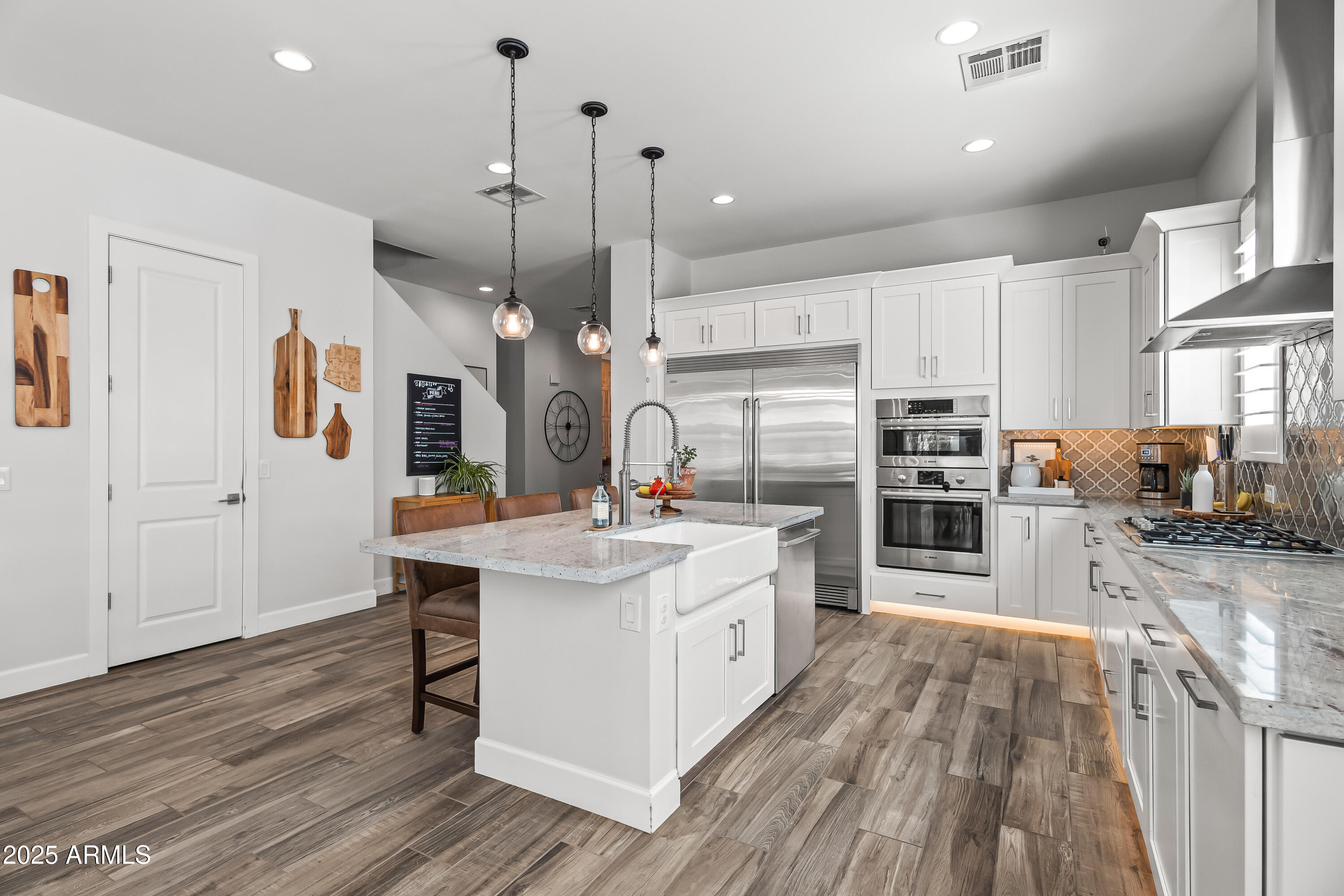 3838 E CRITTENDEN Lane, Phoenix