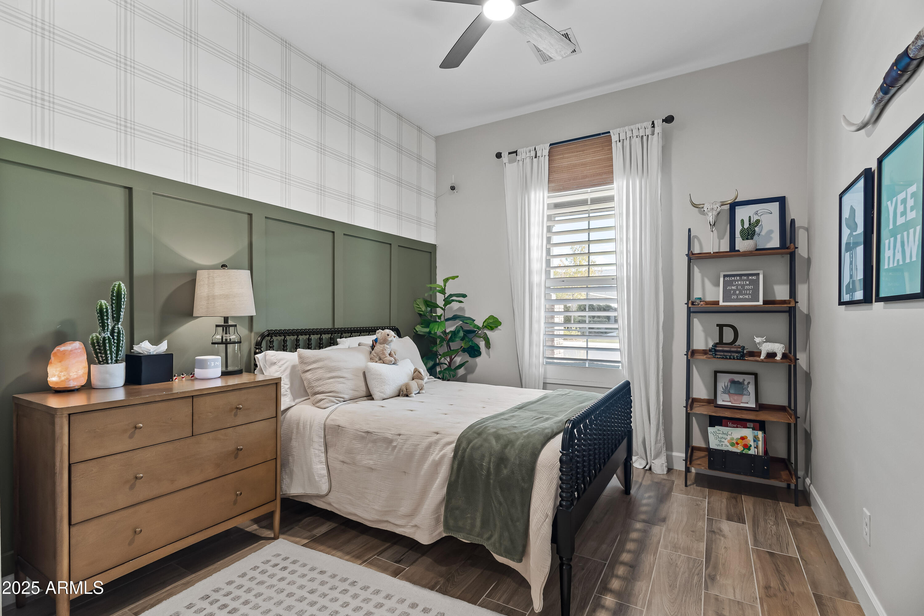 3838 E CRITTENDEN Lane, Phoenix