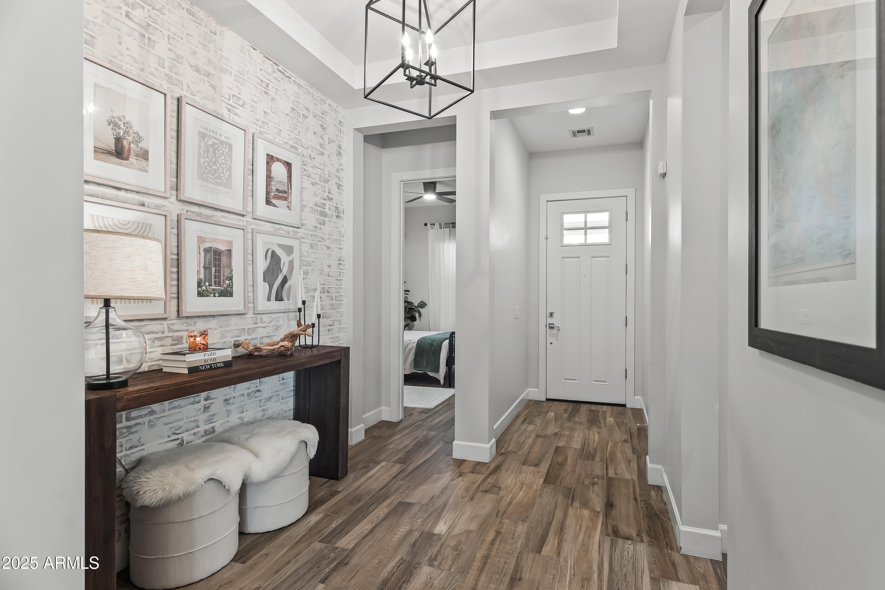 3838 E CRITTENDEN Lane, Phoenix