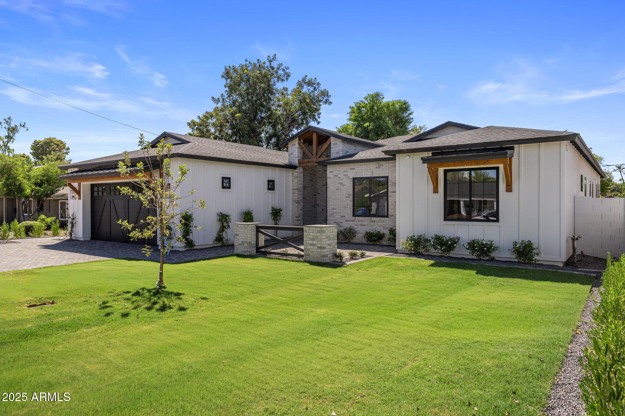 2942 N 47TH Place
