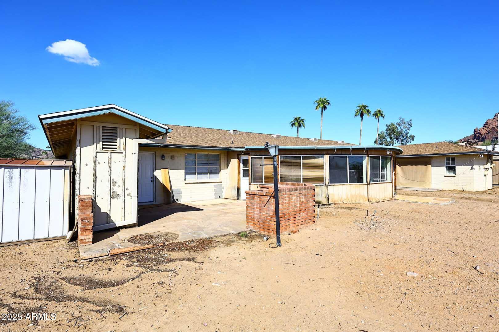 4211 E STANFORD Drive