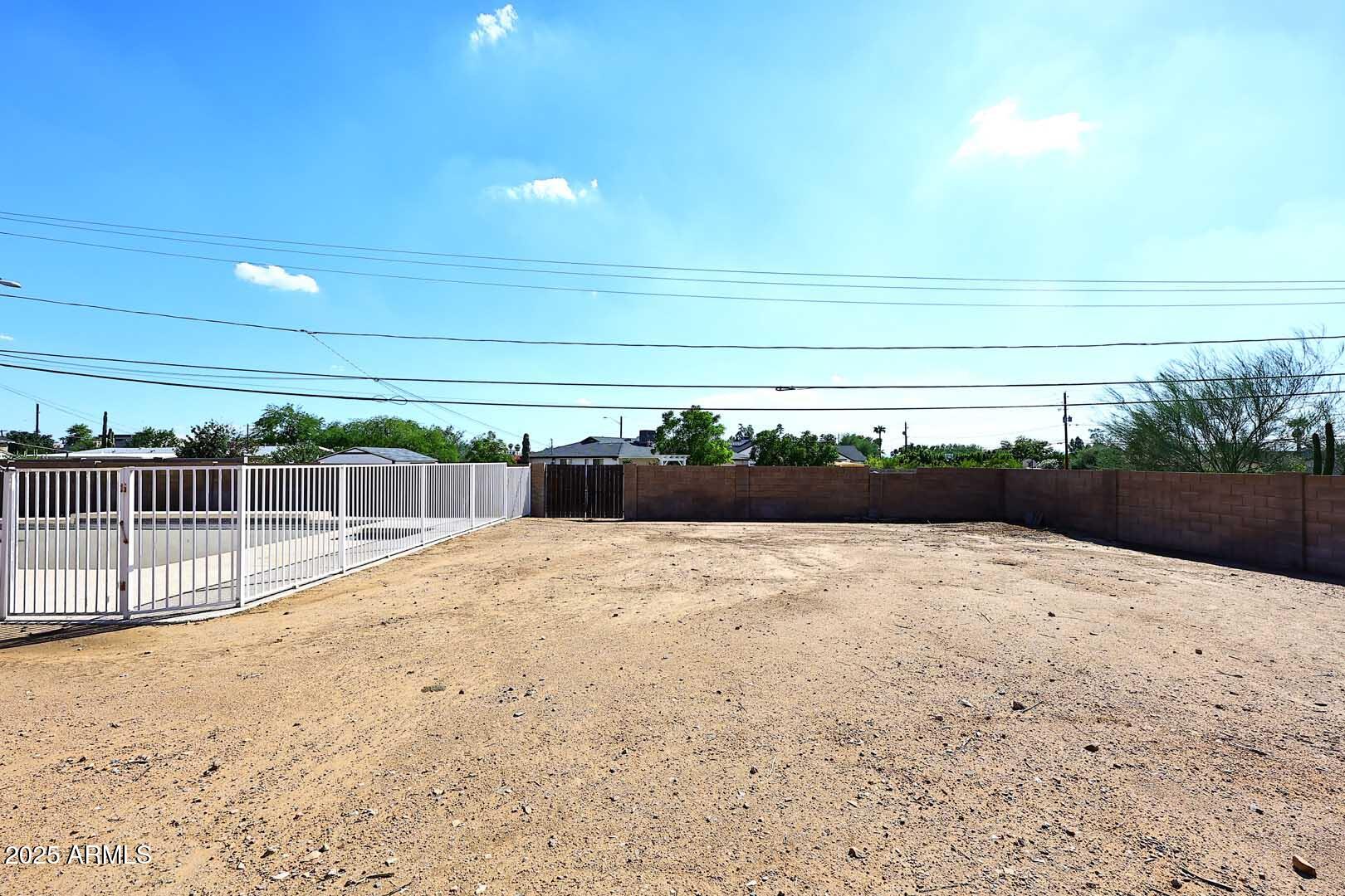 4211 E STANFORD Drive