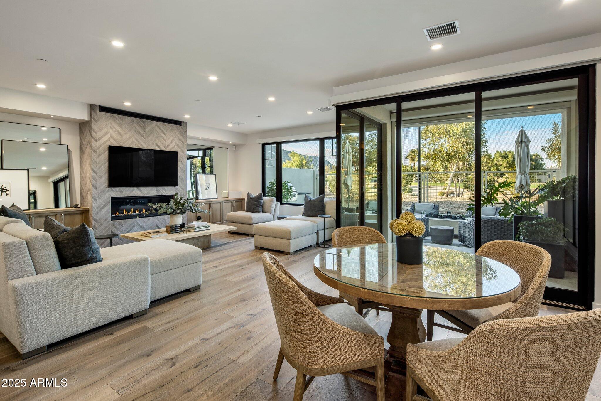 6500 E CAMELBACK Road, 1010