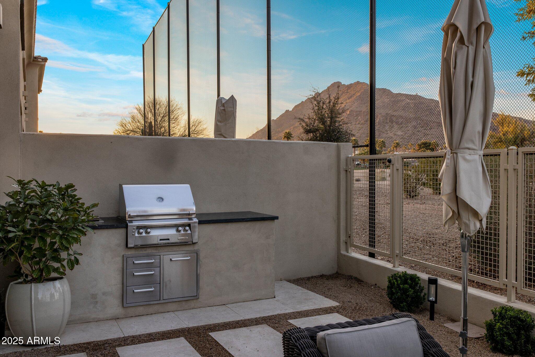 6500 E CAMELBACK Road, 1010